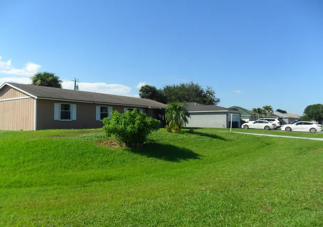 Photo 1 of Single family home for sale at 2574 Sw Deckard St, Port Saint Lucie, FL 34953 | MLS# B26076799 | Listing updated on 2026-09-16