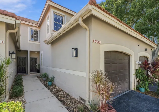 Photo 3 of Townhouse for sale at 1521 Sorrento Dr #1521, Weston, FL 33326 | MLS# B26076826 | Listing updated on 2026-09-16