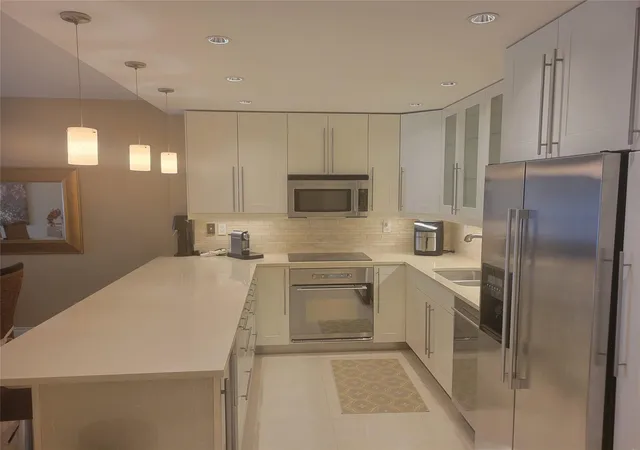 Photo 3 of Condo for sale at 19370 Collins Ave #1218, Sunny Isles Beach, FL 33160 | MLS# B26076834 | Listing updated on 2026-09-16