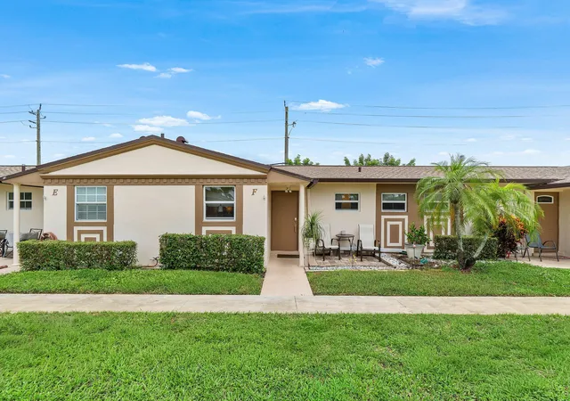 Photo 2 of Condo for sale at 2883 Crosley Dr W #F, West Palm Beach, FL 33415 | MLS# B26076901 | Listing updated on 2026-09-16