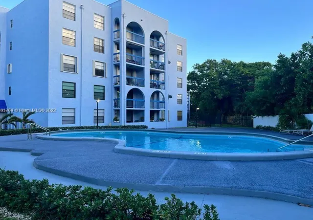 Photo 9 of Condo for sale at 9460 Fontainebleau Blvd #324, Miami, FL 33172 | MLS# B26076904 | Listing updated on 2026-09-23