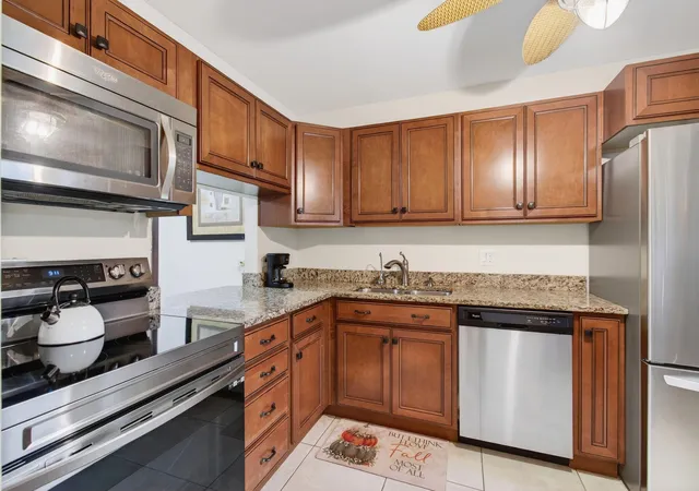Photo 4 of House for sale at 136 Lake Rebecca Dr, West Palm Beach, FL 33411 | MLS# B26077048 | Listing updated on 2026-09-16