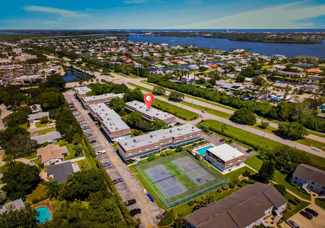 Photo 3 of Condo for sale at 1901 Indian River Blvd #C207, Vero Beach, FL 32960 | MLS# B26077079 | Listing updated on 2026-10-05