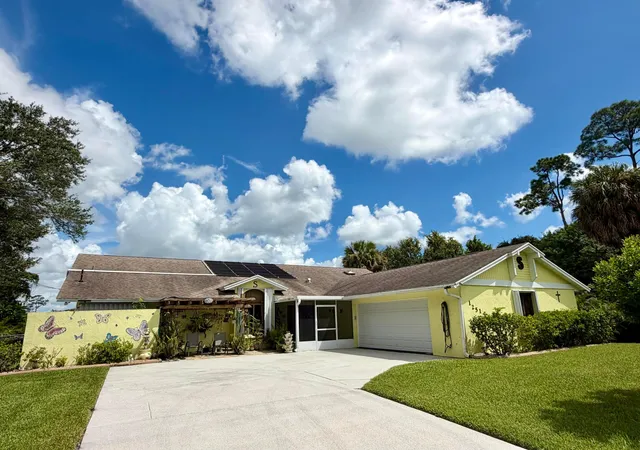 Single family home for sale at 1251 SW Abingdon Ave, Port Saint Lucie, FL 34953 | MLS# B26077118