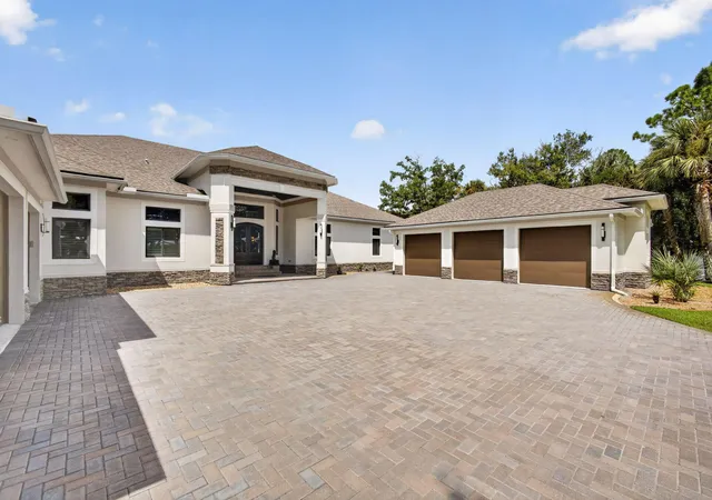 Photo 3 of Single family home for sale at 145 24th Avenue, Vero Beach, FL 32962 | MLS# B26077124 | Listing updated on 2026-09-23