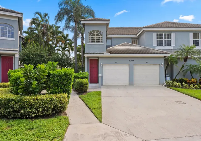 Condo for sale at 10184 Andover Coach Cir #H1, Lake Worth, FL 33449 | MLS# B26077130