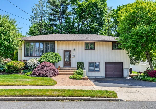 Photo 1 of Sale Pending at 12 Jano Pl, Oyster Bay, NY 11803 | MLS# 1044456 | Listing updated on 2026-09-04