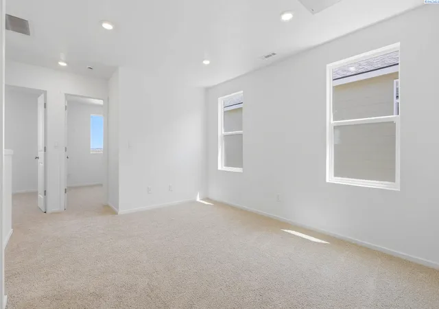 Photo 2 of Single family home for sale at 6524 Polar Dr, Pasco, WA 99301 | MLS# 296309 | Listing updated on 2026-09-10