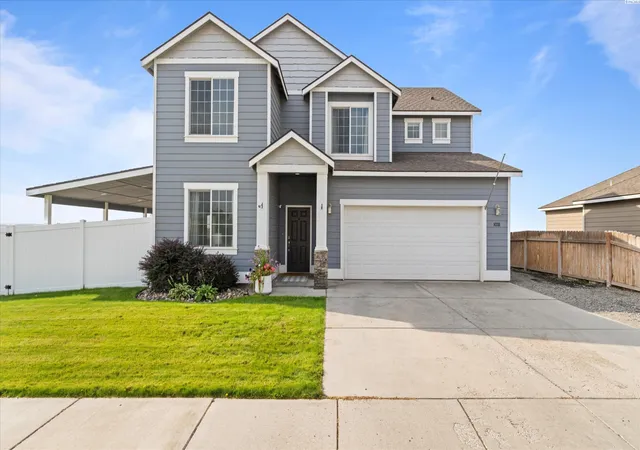 Photo 1 of Single family home for sale at 1031 W Edison St, Connell, WA 99326 | MLS# 296142 | Listing updated on 2026-09-10