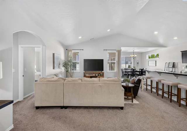 Photo 2 of Single family home for sale at 2926 Bellerive Dr, Richland, WA 99352 | MLS# 296318 | Listing updated on 2026-09-11