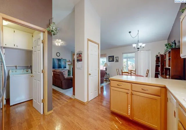 Photo 2 of Single family home for sale at 2427 S Arthur Ct, Kennewick, WA 99338 | MLS# 296342 | Listing updated on 2026-09-11