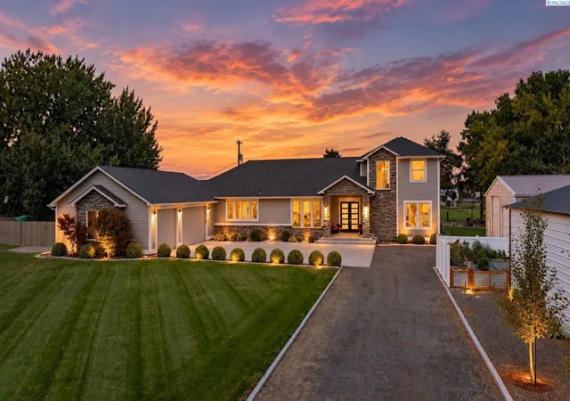 Photo 1 of Single family home for sale at 24508 S Oak St, Kennewick, WA 99337 | MLS# 296218 | Listing updated on 2026-09-11