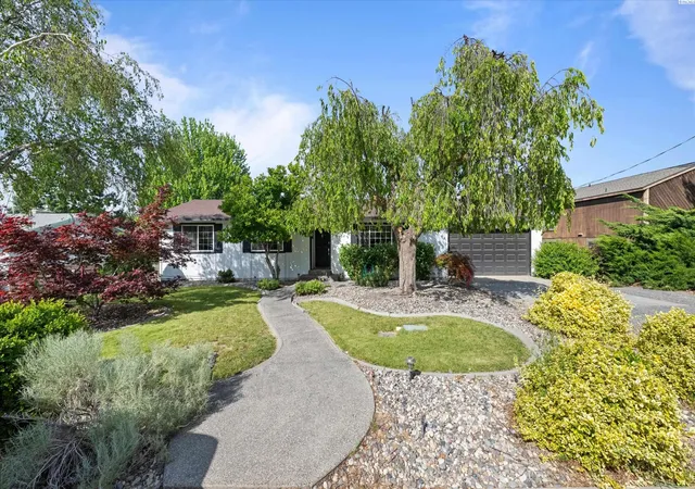 Photo 1 of Single family home for sale at 3994 Ironton Dr, West Richland, WA 99353 | MLS# 293207 | Listing updated on 2026-09-10