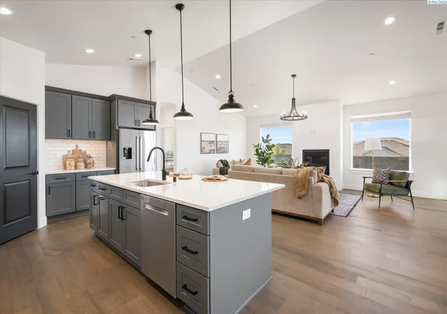Photo 3 of Single family home for sale at 3951 Corvina St, Richland, WA 99352 | MLS# 296351 | Listing updated on 2026-09-11