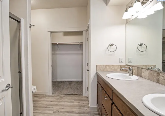 Photo 3 of Townhouse for sale at 3067 S Dennis Pl, Kennewick, WA 99337 | MLS# 296073 | Listing updated on 2026-09-16