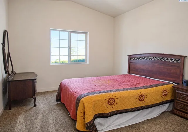 Photo 3 of Townhouse for sale at 3067 S Dennis Pl, Kennewick, WA 99337 | MLS# 296073 | Listing updated on 2026-09-16