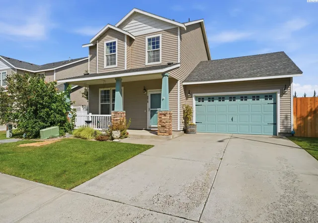 Photo 1 of Single family home for sale at 9819 Mustang Dr, Pasco, WA 99301 | MLS# 296336 | Listing updated on 2026-09-11