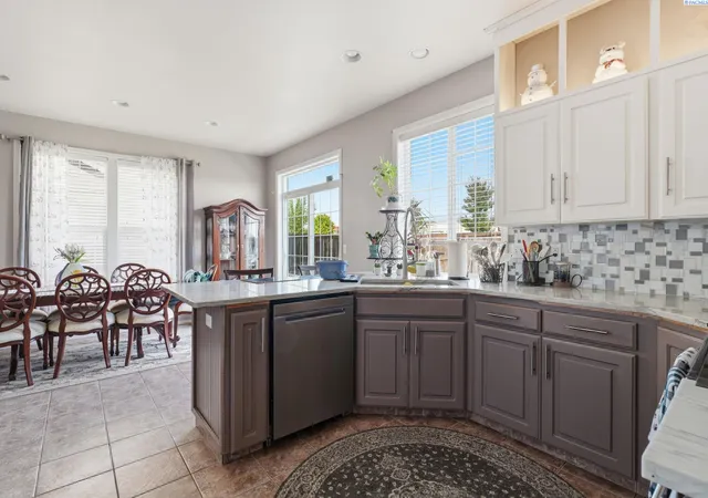 Photo 26 of Single family home for sale at 9819 Mustang Dr, Pasco, WA 99301 | MLS# 296336 | Listing updated on 2026-09-11