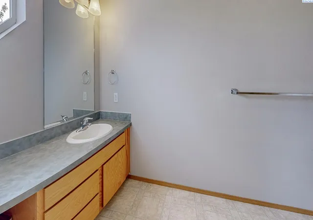 Photo 3 of Townhouse for sale at 2347 NW Ridgeline Dr, Pullman, WA 99163 | MLS# 296252 | Listing updated on 2026-09-11