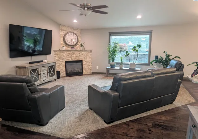 Photo 28 of Single family home for sale at 3802 Cook Ln, Pasco, WA 99301 | MLS# 296326 | Listing updated on 2026-09-11