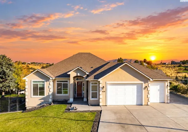 Photo 1 of Single family home for sale at 4235 Maple Ln, West Richland, WA 99353 | MLS# 296333 | Listing updated on 2026-09-11