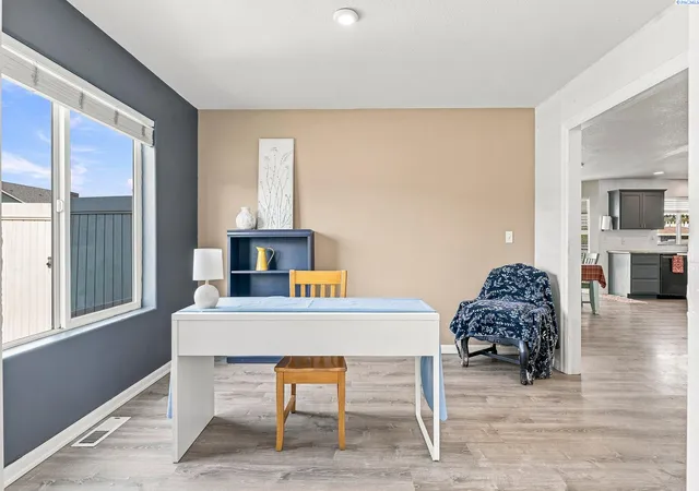 Photo 36 of Single family home for sale at 1520 W 40th Place, Kennewick, WA 99337 | MLS# 296327 | Listing updated on 2026-09-11