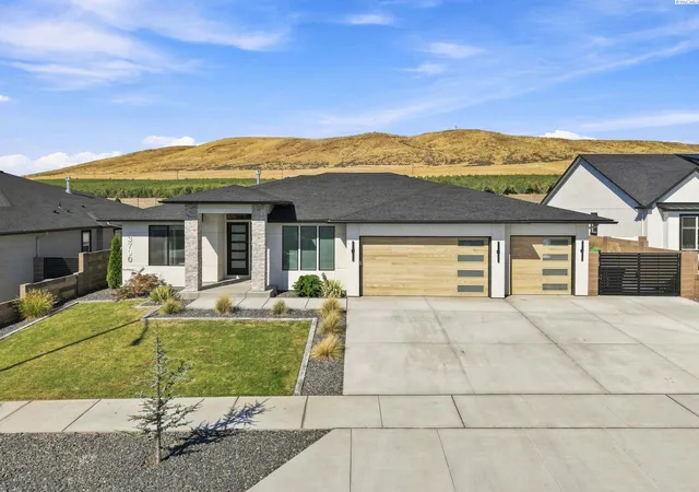 Photo 1 of Single family home for sale at 3790 Highview St, Richland, WA 99352 | MLS# 296332 | Listing updated on 2026-09-11