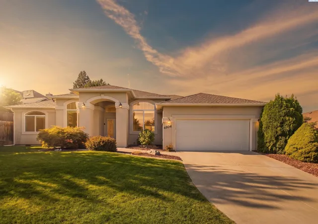 Photo 1 of Single family home for sale at 4104 S Neel Ct, Kennewick, WA 99337 | MLS# 296291 | Listing updated on 2026-09-10