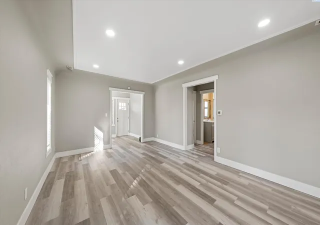 Photo 2 of Single family home for sale at 215 N 12th Avenue, Pasco, WA 99301 | MLS# 296359 | Listing updated on 2026-09-13