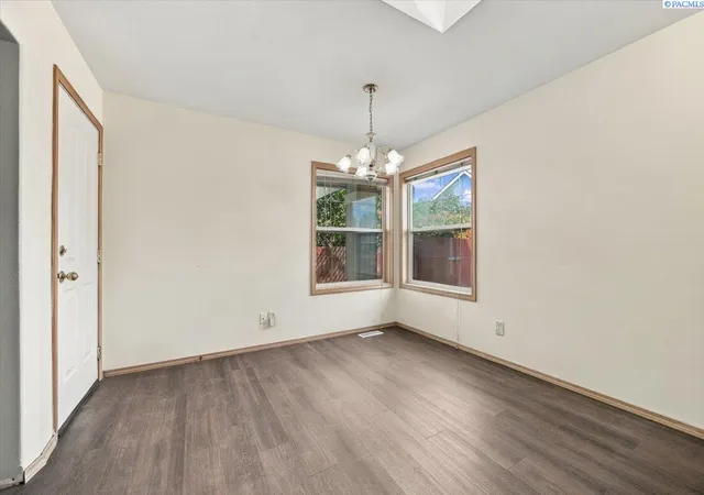 Photo 4 of Single family home for sale at 1906 W 22nd Avenue, Kennewick, WA 99337 | MLS# 296329 | Listing updated on 2026-09-11