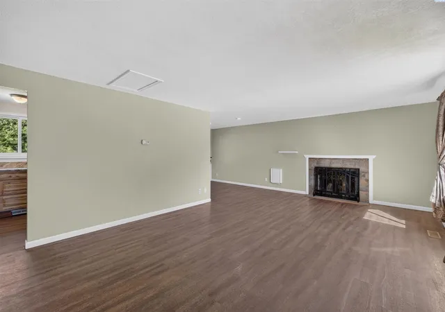 Photo 3 of Single family home for sale at 2105 Pheasant Ln, West Richland, WA 99353 | MLS# 294727 | Listing updated on 2026-09-11