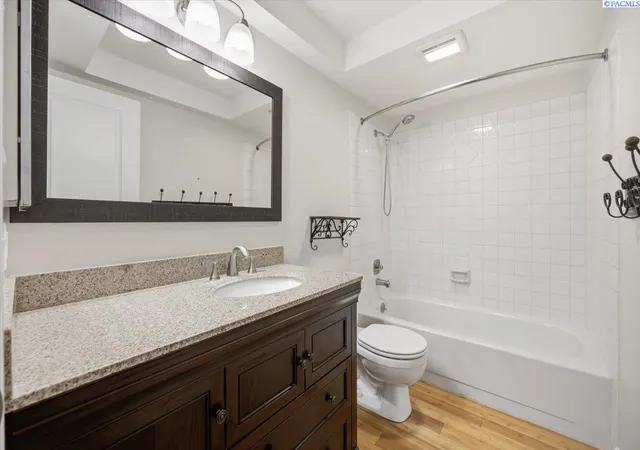 Photo 4 of Single family home for sale at 2419 Grand Ronde, Kennewick, WA 99336 | MLS# 296153 | Listing updated on 2026-09-11