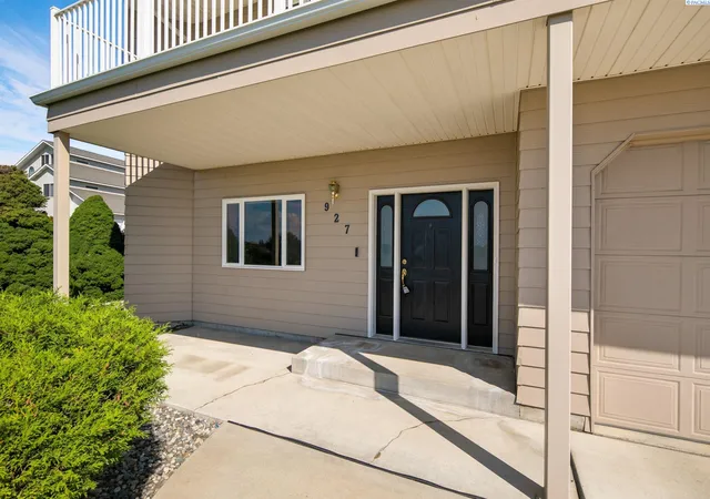 Photo 50 of Single family home for sale at 927 Easy St Ne, Moses Lake, WA 98837 | MLS# 296355 | Listing updated on 2026-09-12