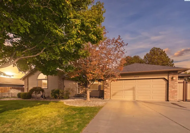 Photo 1 of Single family home for sale at 2422 Mark Ave, Richland, WA 99352 | MLS# 296322 | Listing updated on 2026-09-11