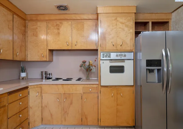 Photo 2 of Single family home for sale at 1823 W Brown St, Pasco, WA 99301 | MLS# 296346 | Listing updated on 2026-09-12