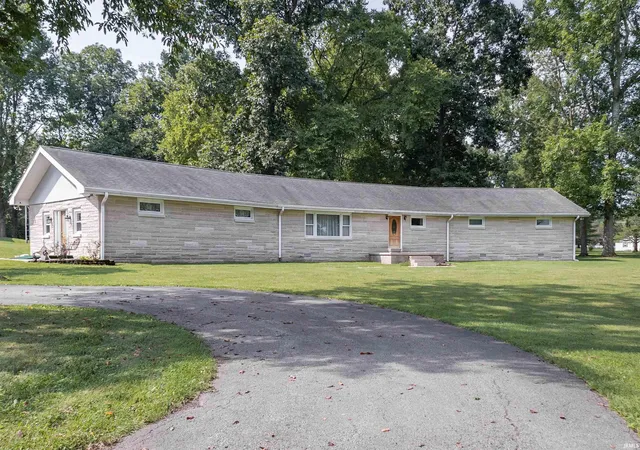 Photo 1 of Manufactured home for sale at 1372 Yockey Rd, Mitchell, IN 47446 | MLS# 202529889 | Listing updated on 2026-10-29