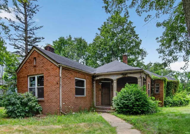 Photo 1 of Manufactured home for sale at 1053 N Elmer St, South Bend, IN 46628 | MLS# 202542568 | Listing updated on 2026-10-22