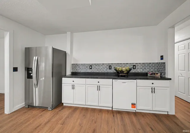 Photo 4 of Sale Pending at 56825 Elmer Ave, South Bend, IN 46619 | MLS# 202546238 | Listing updated on 2026-09-08