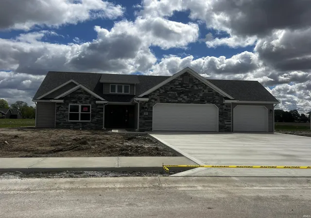 Photo 2 of Manufactured home for sale at 37 Howard St, Converse, IN 46919 | MLS# 202604009 | Listing updated on 2026-09-22