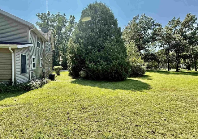 Photo 3 of Manufactured home for sale at 10140 E State Rd 10, Culver, IN 46511 | MLS# 202606564 | Listing updated on 2026-09-09