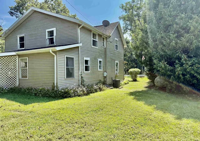 Photo 3 of Manufactured home for sale at 10140 E State Rd 10, Culver, IN 46511 | MLS# 202606564 | Listing updated on 2026-09-09