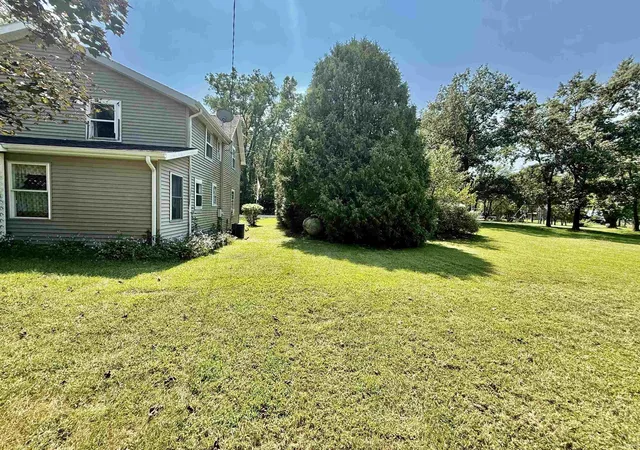 Photo 4 of Manufactured home for sale at 10140 E State Rd 10, Culver, IN 46511 | MLS# 202606564 | Listing updated on 2026-09-09