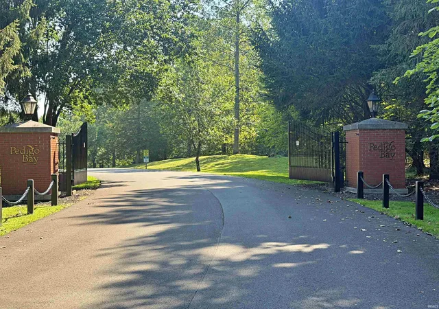 Photo 2 of Sale Pending at 2687 E Sailor Ln, Bloomington, IN 47401 | MLS# 202607292 | Listing updated on 2026-09-14