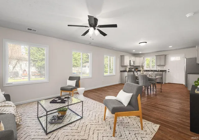 Photo 2 of Manufactured home for sale at 214 N Brookfield St, South Bend, IN 46628 | MLS# 202609491 | Listing updated on 2026-10-19