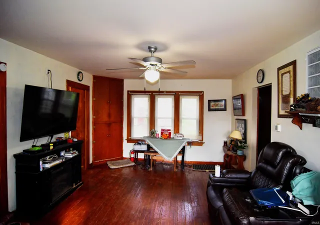 Photo 3 of Manufactured home for sale at 265 N Washington St, Urbana, IN 46990 | MLS# 202611851 | Listing updated on 2026-09-19