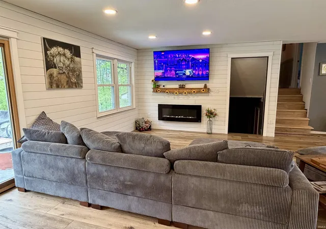 Photo 3 of Manufactured home for sale at 1802 S Carole Ct, Peru, IN 46970 | MLS# 202615686 | Listing updated on 2026-09-09