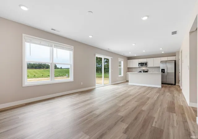 Photo 3 of Sale Pending at 707 Hagrid Blvd, Bluffton, IN 46714 | MLS# 202616014 | Listing updated on 2026-09-08