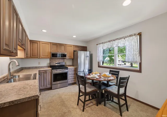 Photo 2 of Manufactured home for sale at 500 S Westwood Dr, Bloomington, IN 47403 | MLS# 202620672 | Listing updated on 2026-09-10