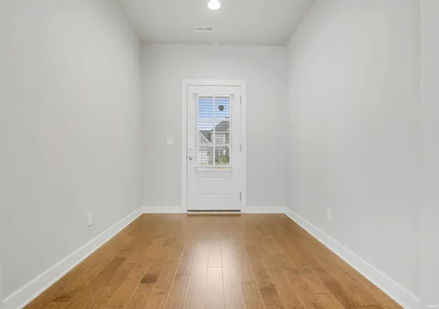 Photo 3 of Manufactured home for sale at 5610 Belmont Dr, Newburgh, IN 47630 | MLS# 202620995 | Listing updated on 2026-10-12