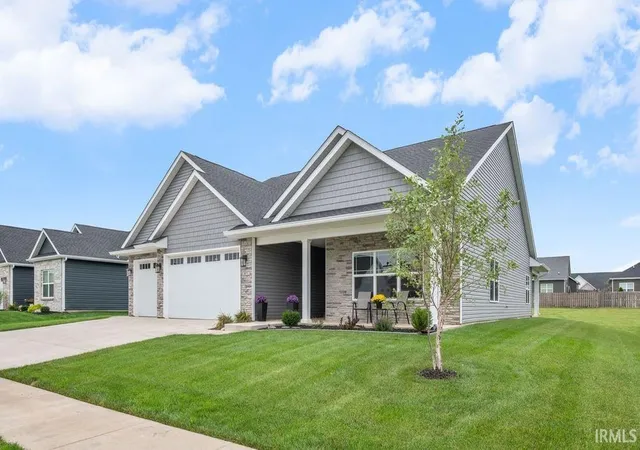 Photo 2 of Manufactured home for sale at 4873 Abbeyville Dr, Lafayette, IN 47909 | MLS# 202621112 | Listing updated on 2026-10-12